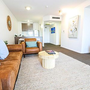 Deluxe Two-Bedroom Apartment